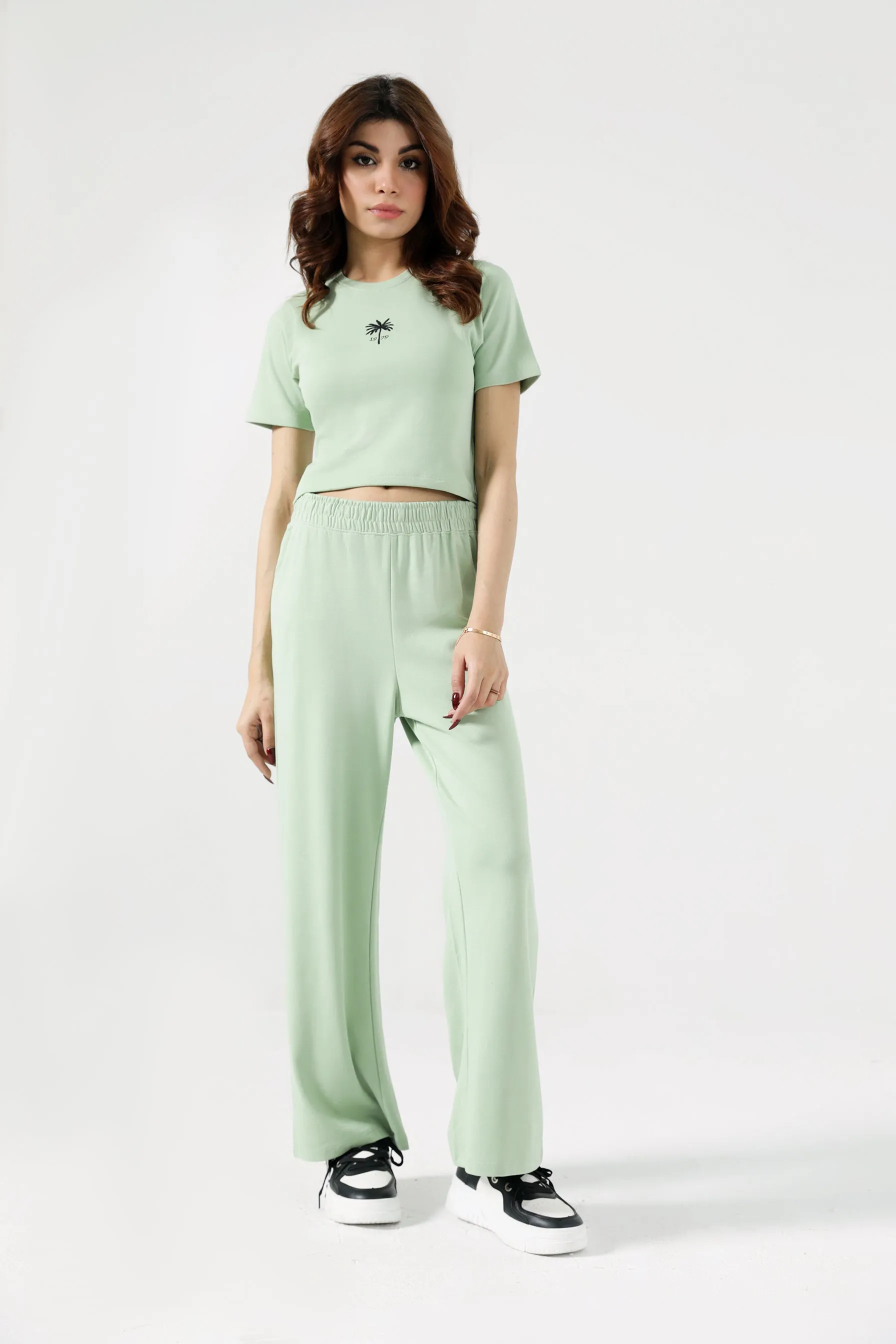 CROPPED EMBROIDERED TEE Glass Fit