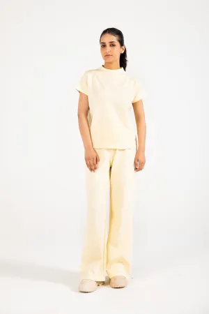 MinimalistStyle TEE WITH NECK DETAIL