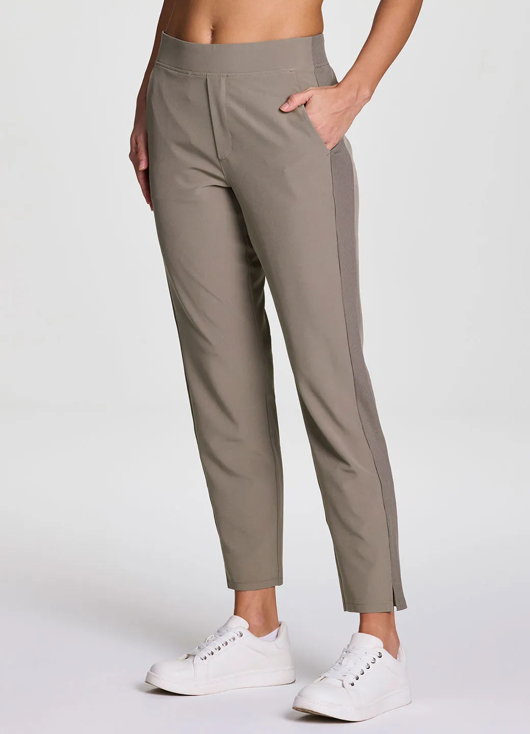 Ultimate Comfort Comfort Flex Everyday Ribbed Ankle Pant