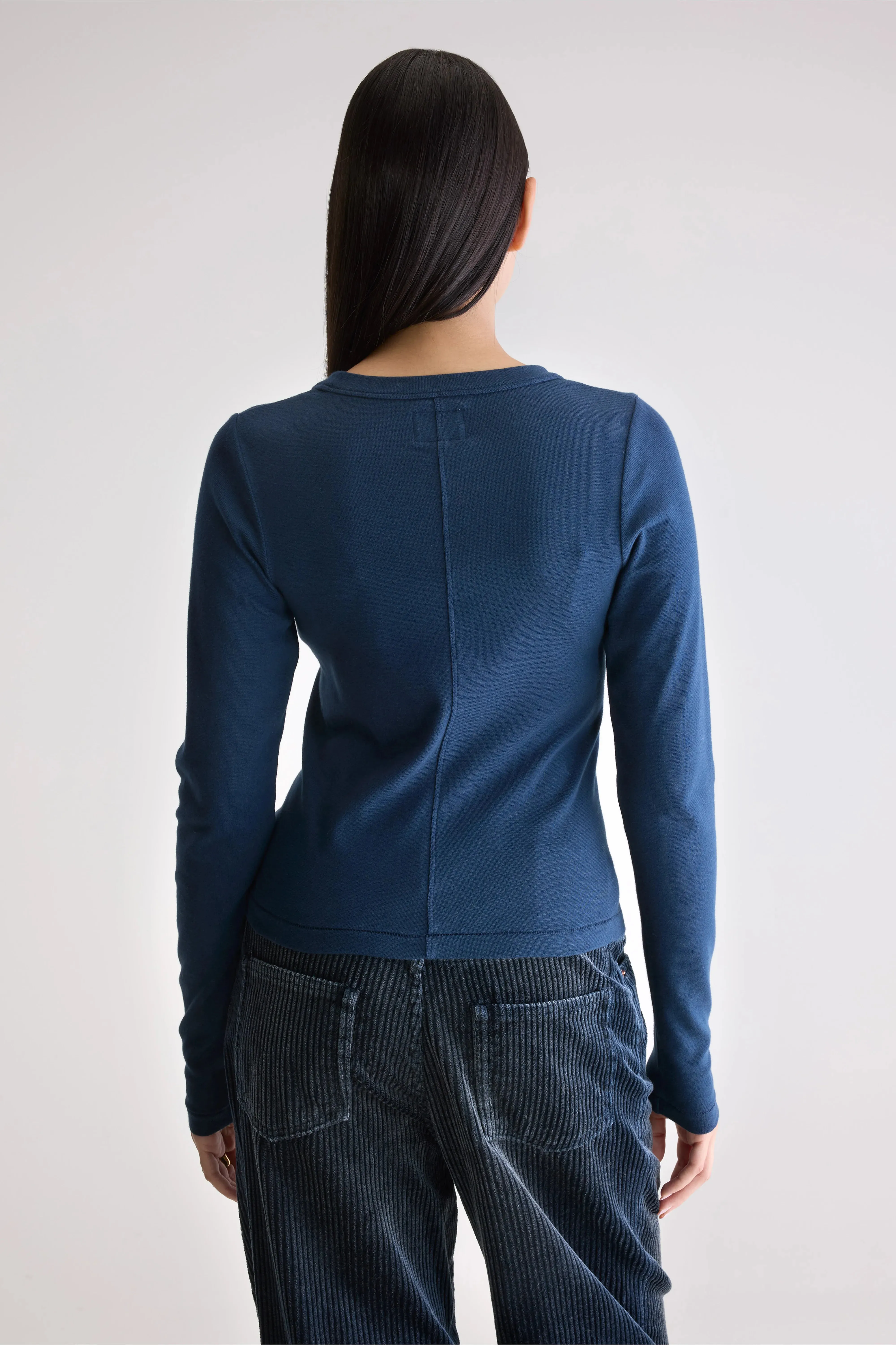 Flyer regular t-shirt (252 / W / BLUES) TaglessCollar Classic timelessness