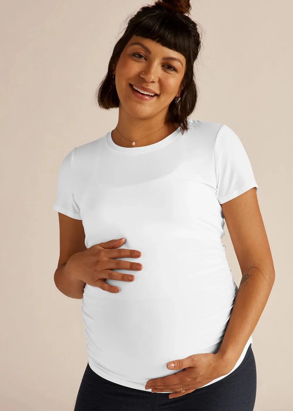 SeamlessFit SlipResistantHem Beyond Yoga Featherweight One And Only Maternity Tee - White