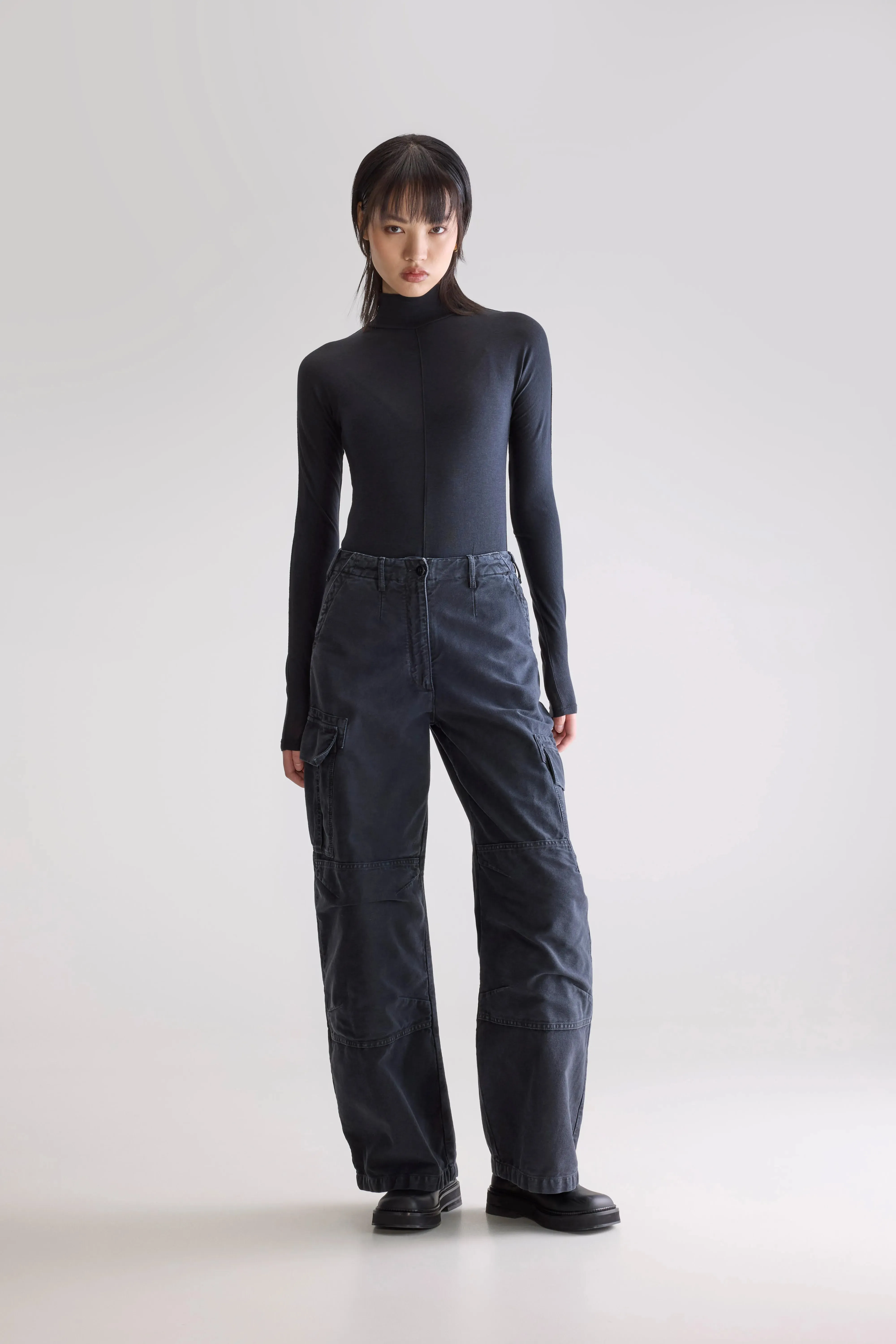 Pozz relaxed pants (252 / W / CHARCOAL) Timeless Design
