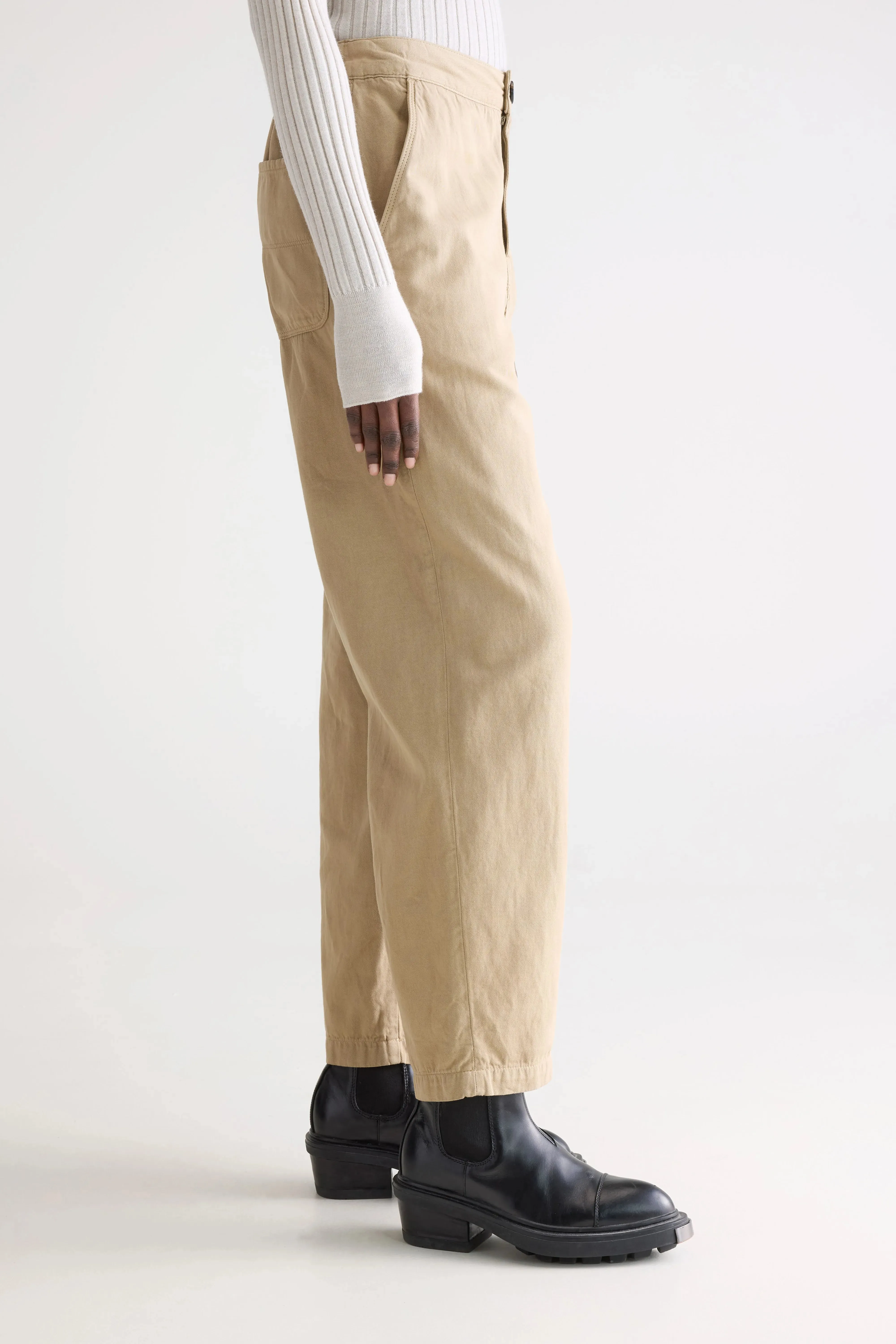 Fade Resistant Dye Pasop relaxed trousers (252 / W / CLAY)