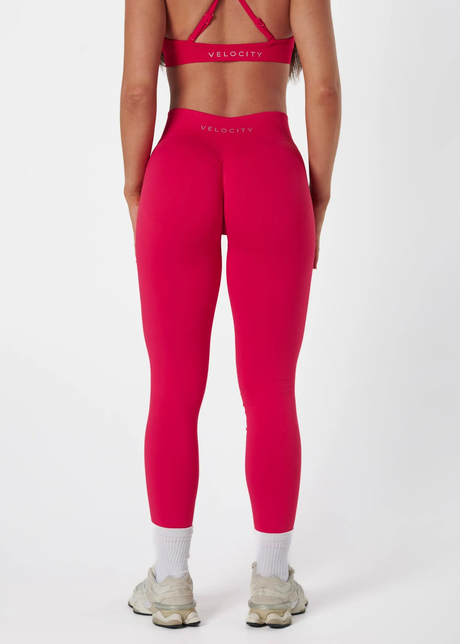 Petite Size City Walk Shape Wear SIGNATURE SCRUNCH LEGGINGS - CHERRY