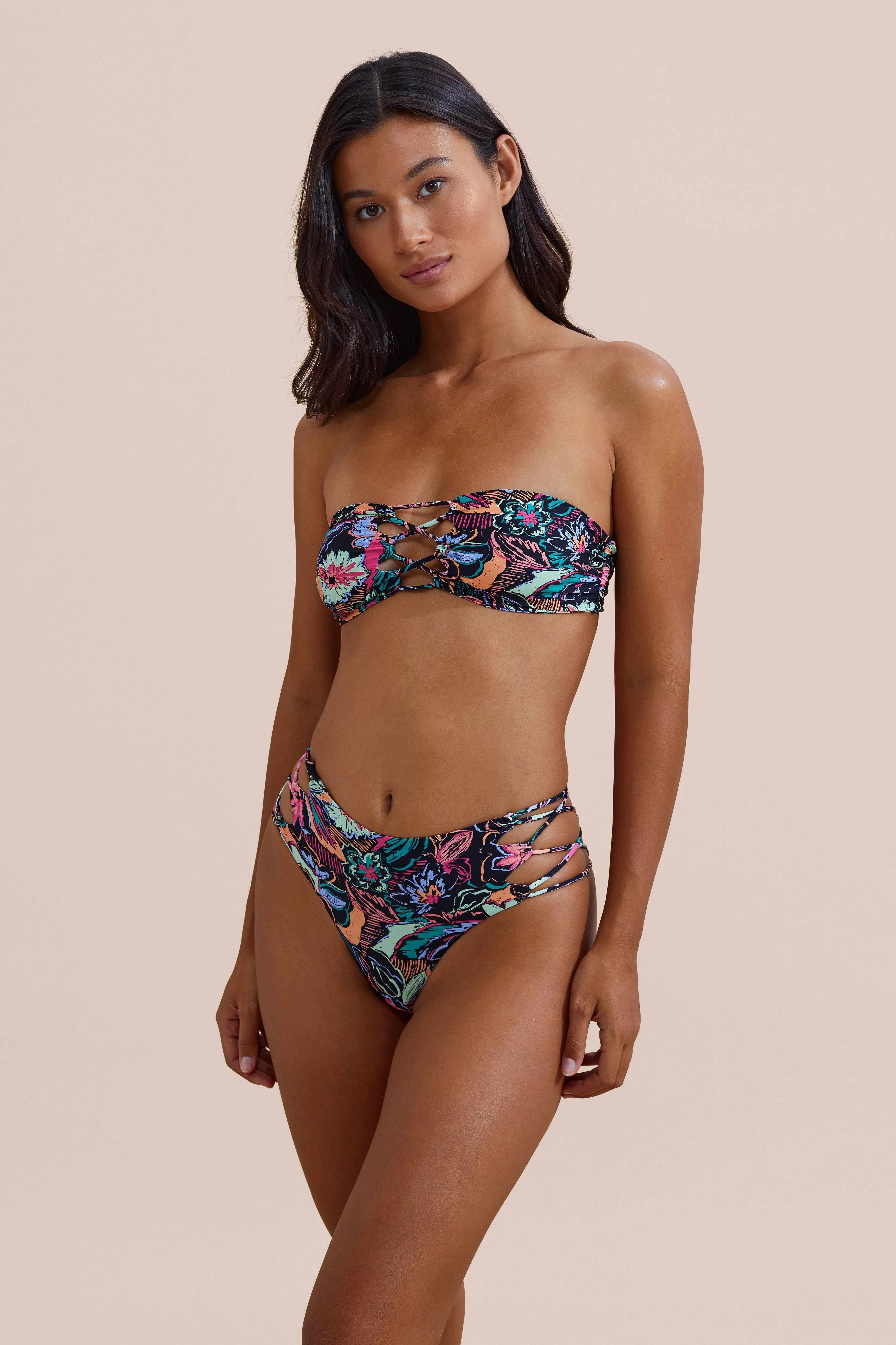 Stacked Cushioning Anti Chafe Edging Theo Bikini Bottom - Tropical Sketch