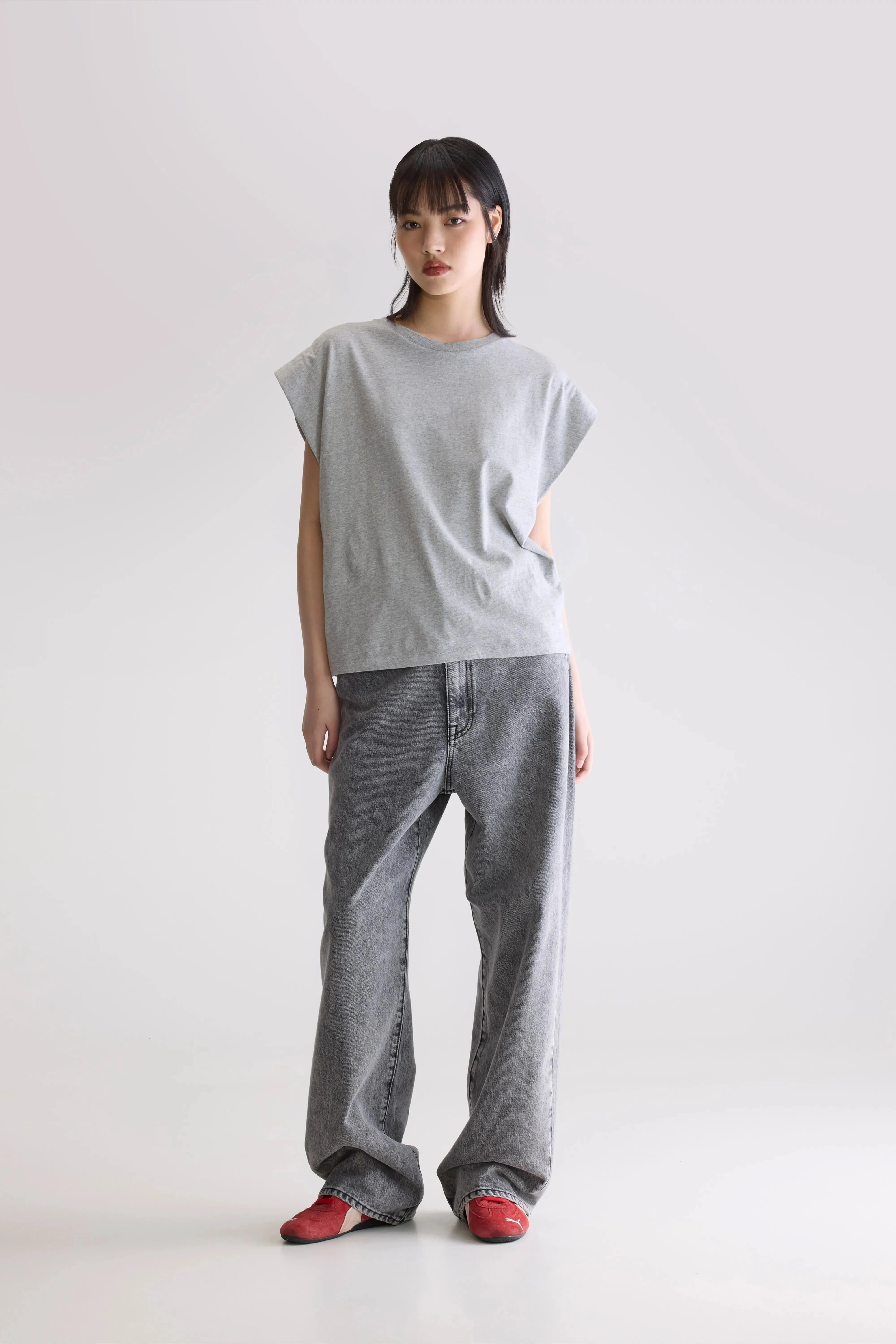 Vice crew-neck t-shirt (252 / W / H. GREY) Effortless Layer Modern Trend Look