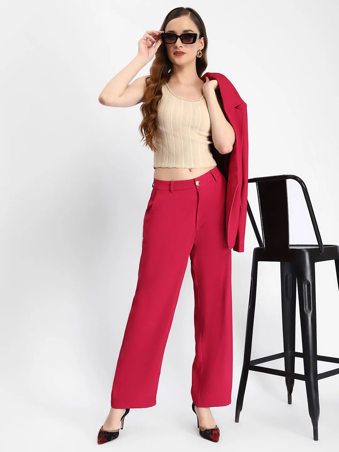 Madame Beige Sleeveless Knit Top Free Shape Carnival Look