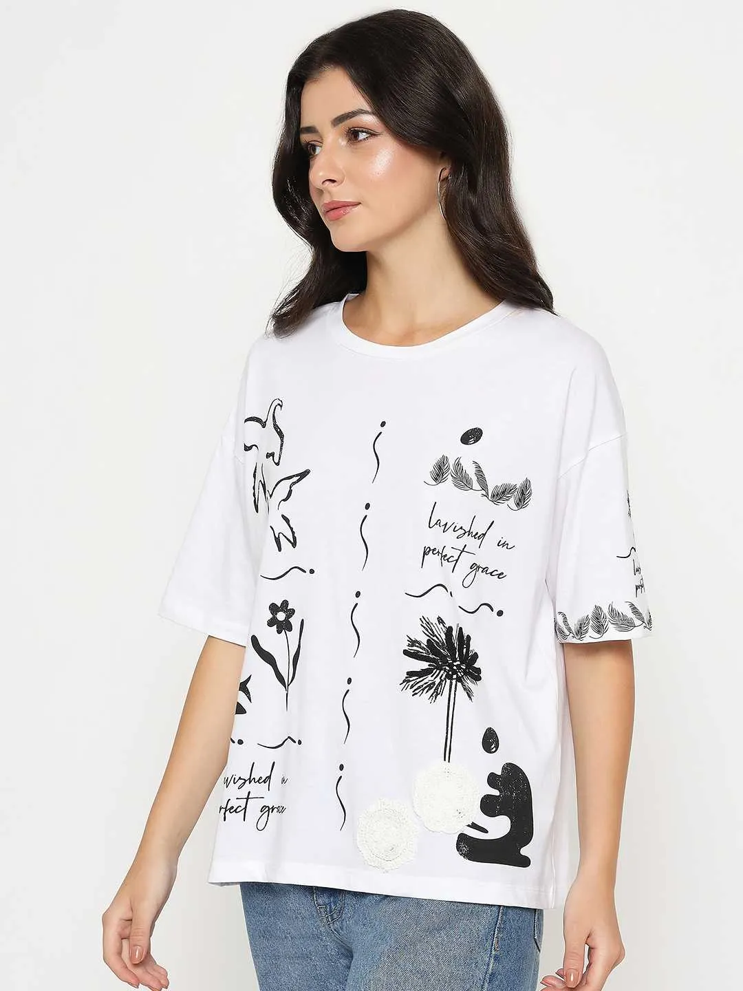 Minimalist Look Light and Soft Madame Graphic Print Cotton White T-shirt