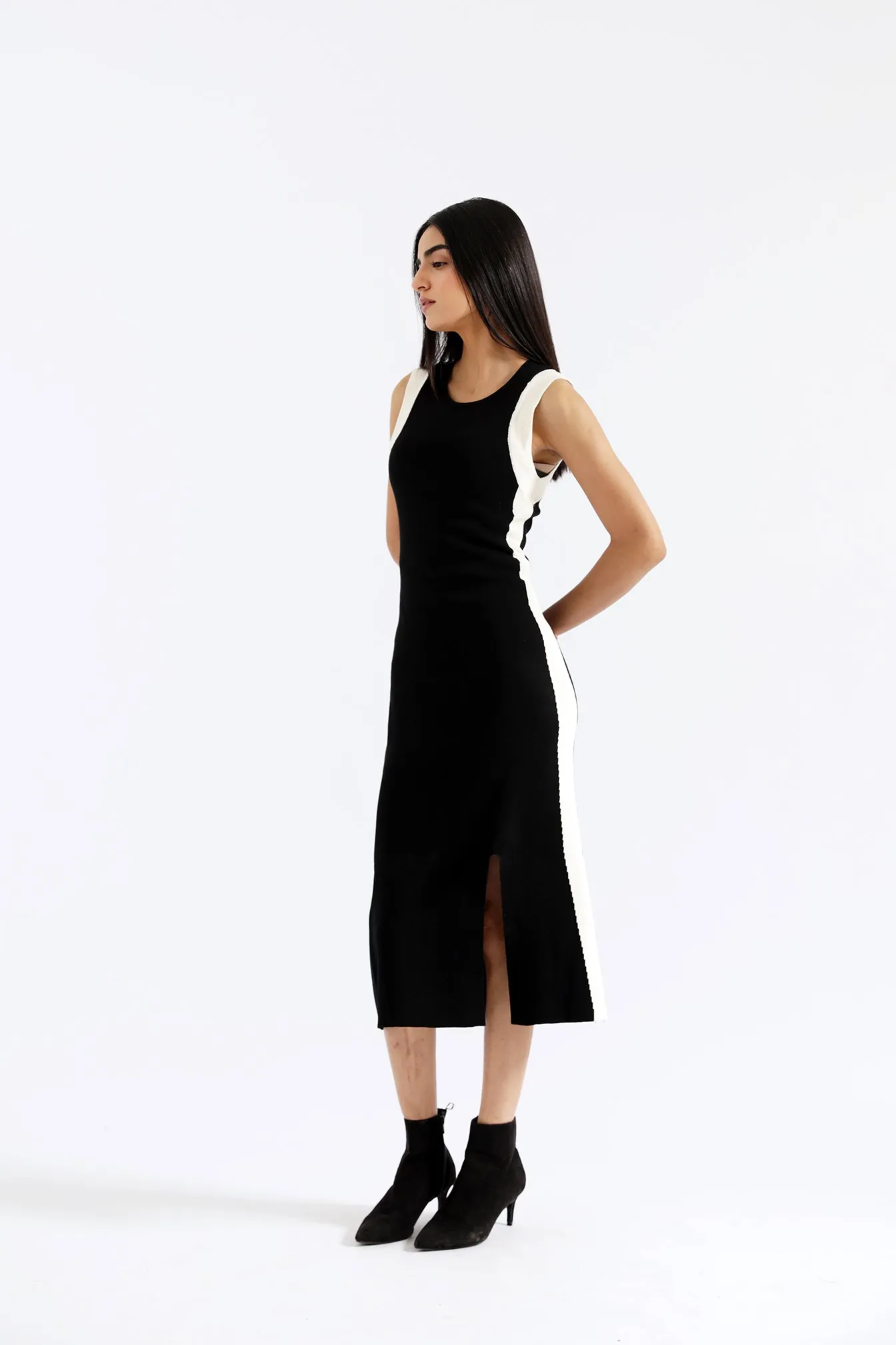 HypoallergenicMaterial Timeless Blazer FLARED CONTRAST KNIT DRESS