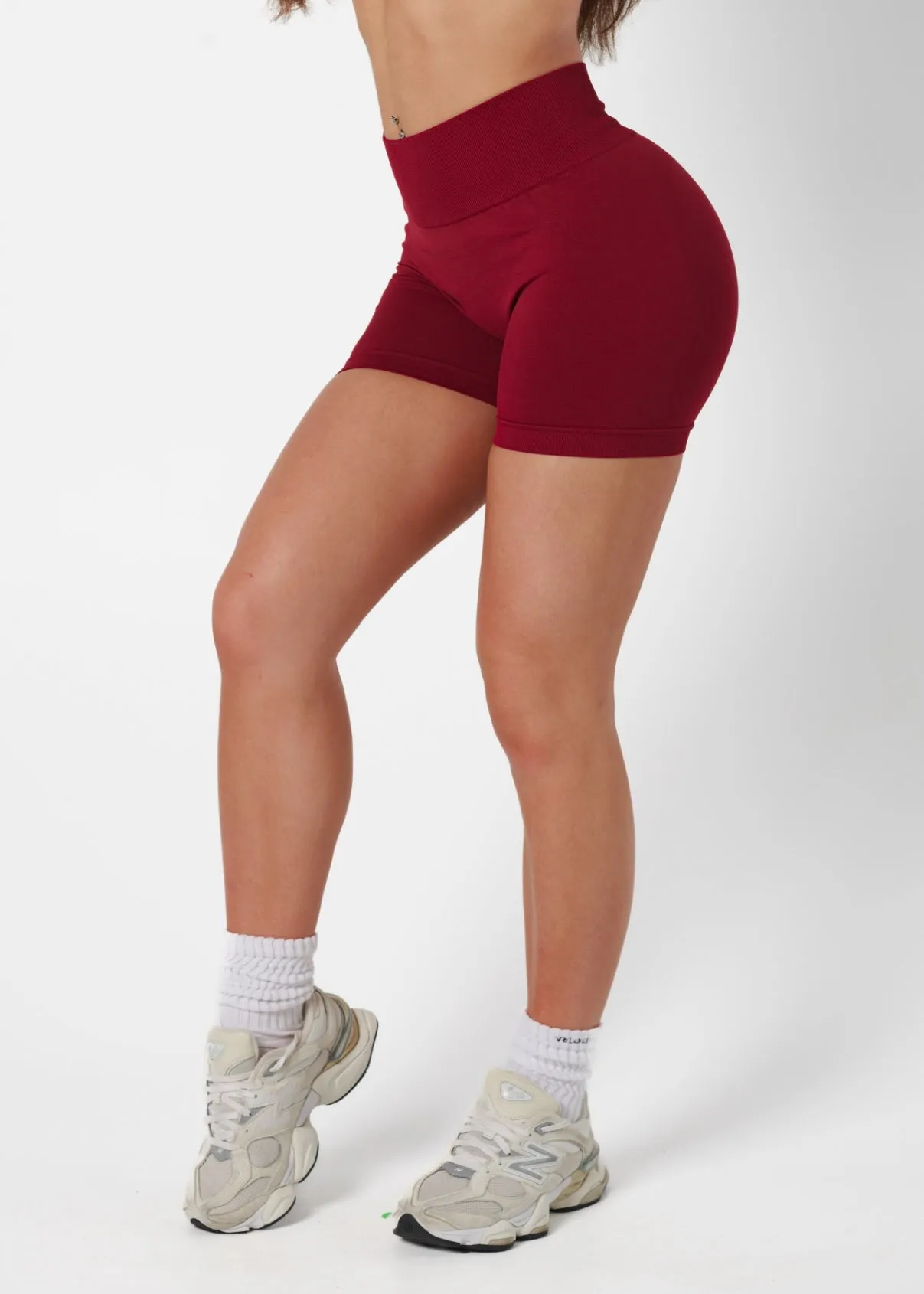 SIGNATURE SCRUNCH SHORTS - CHILLI Parka