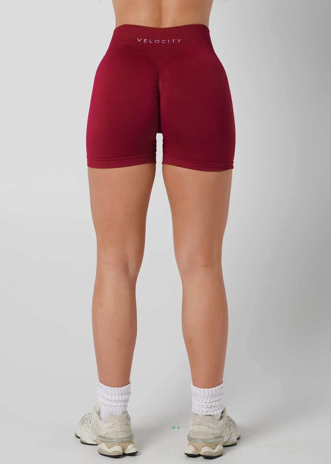 SIGNATURE SCRUNCH SHORTS - CHILLI Easy Care Material