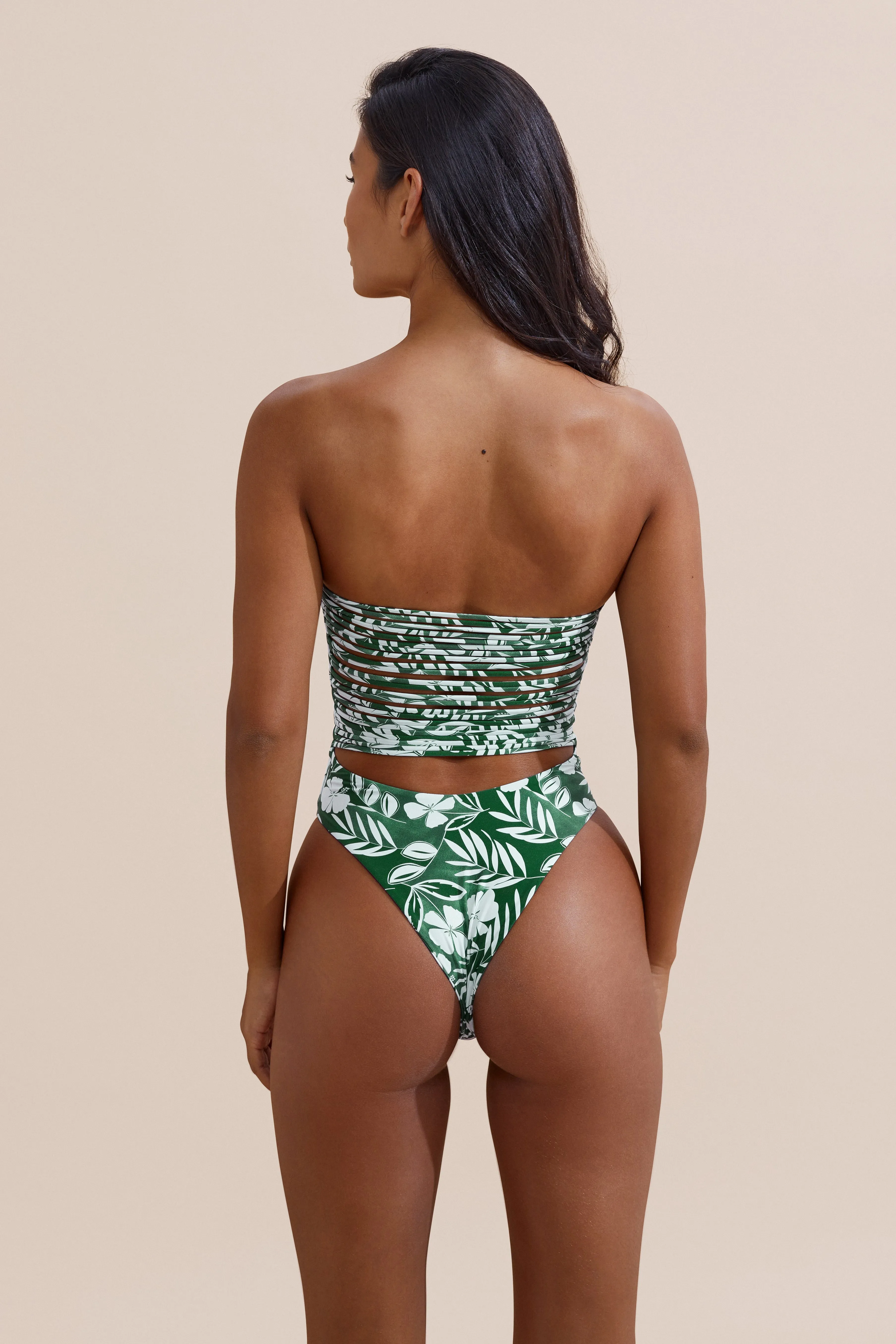 Bestseller Paola One Piece - Flora