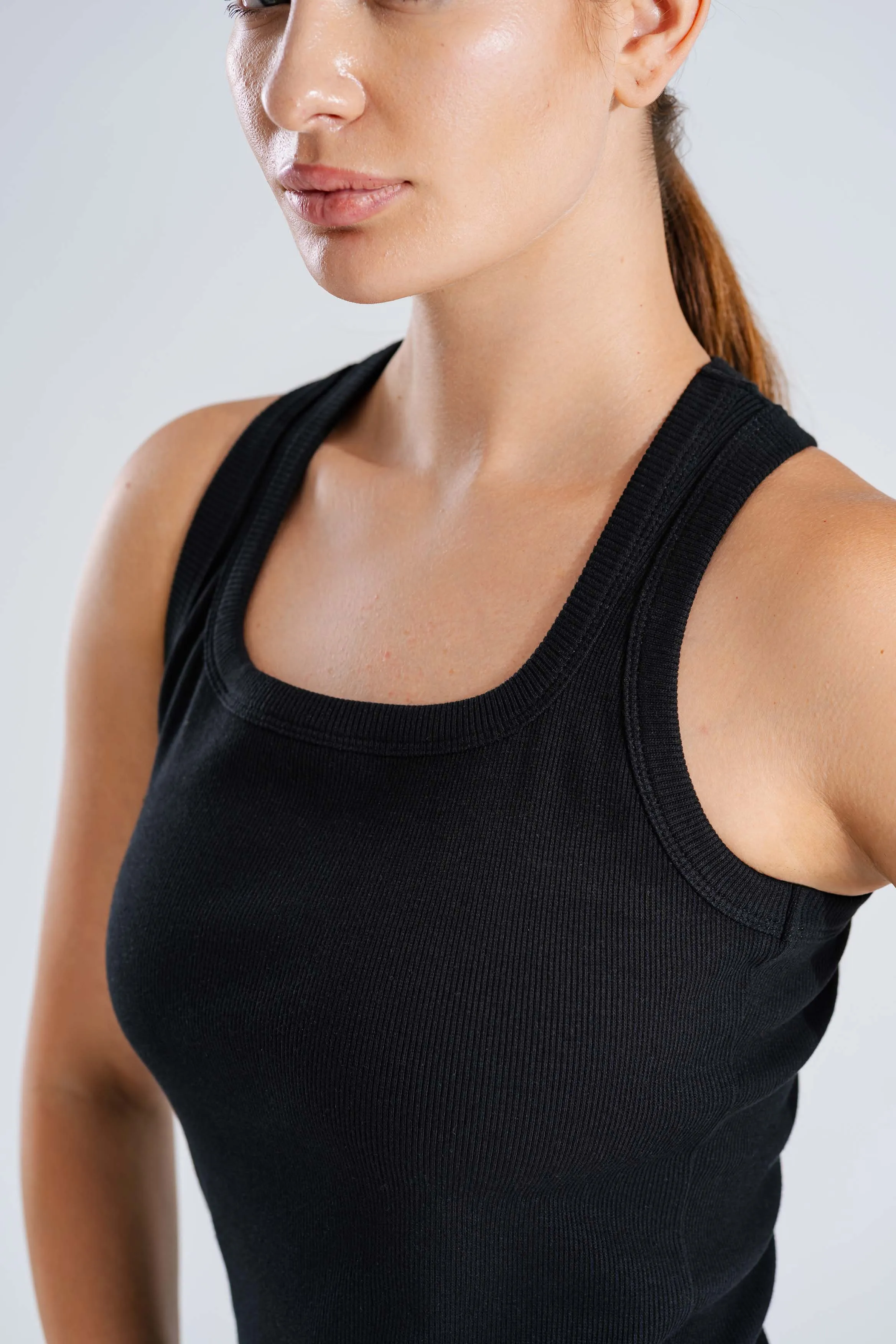EZ Lounge Tank Moisture wicking long - distance transportation