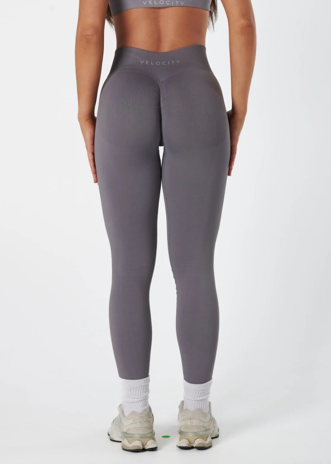 Functional Comfort SIGNATURE SCRUNCH LEGGINGS - GREY