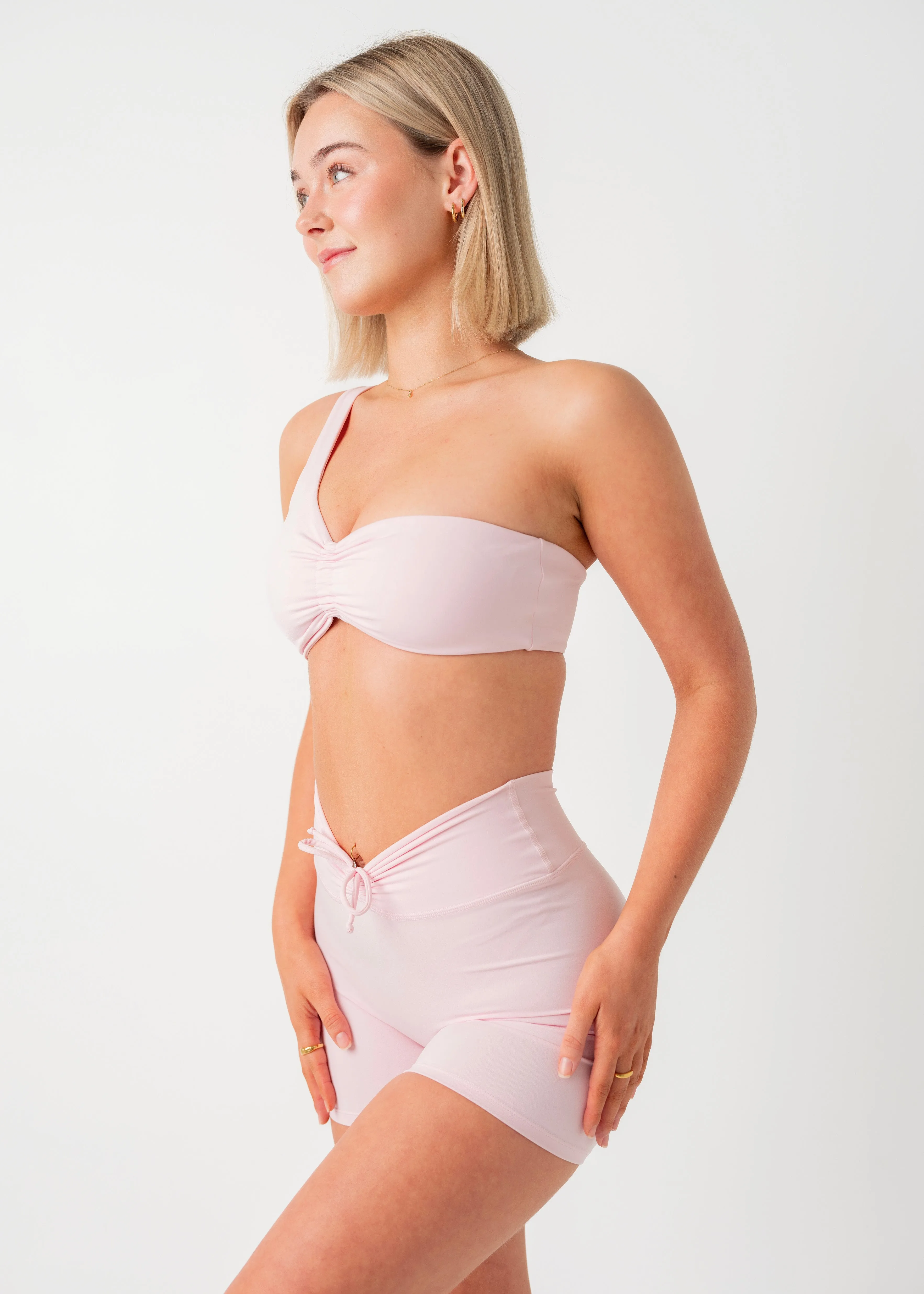 POISE ONE SHOULDER BRA - GUAVA Snapped seams
