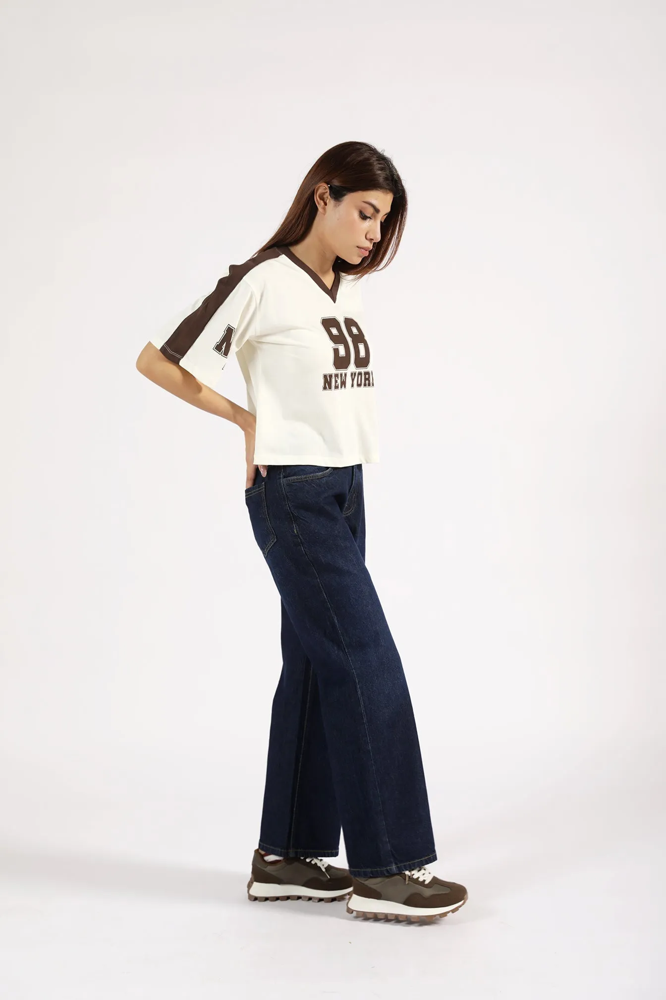 GRAPHIC BOXY TEE Modern Outfit