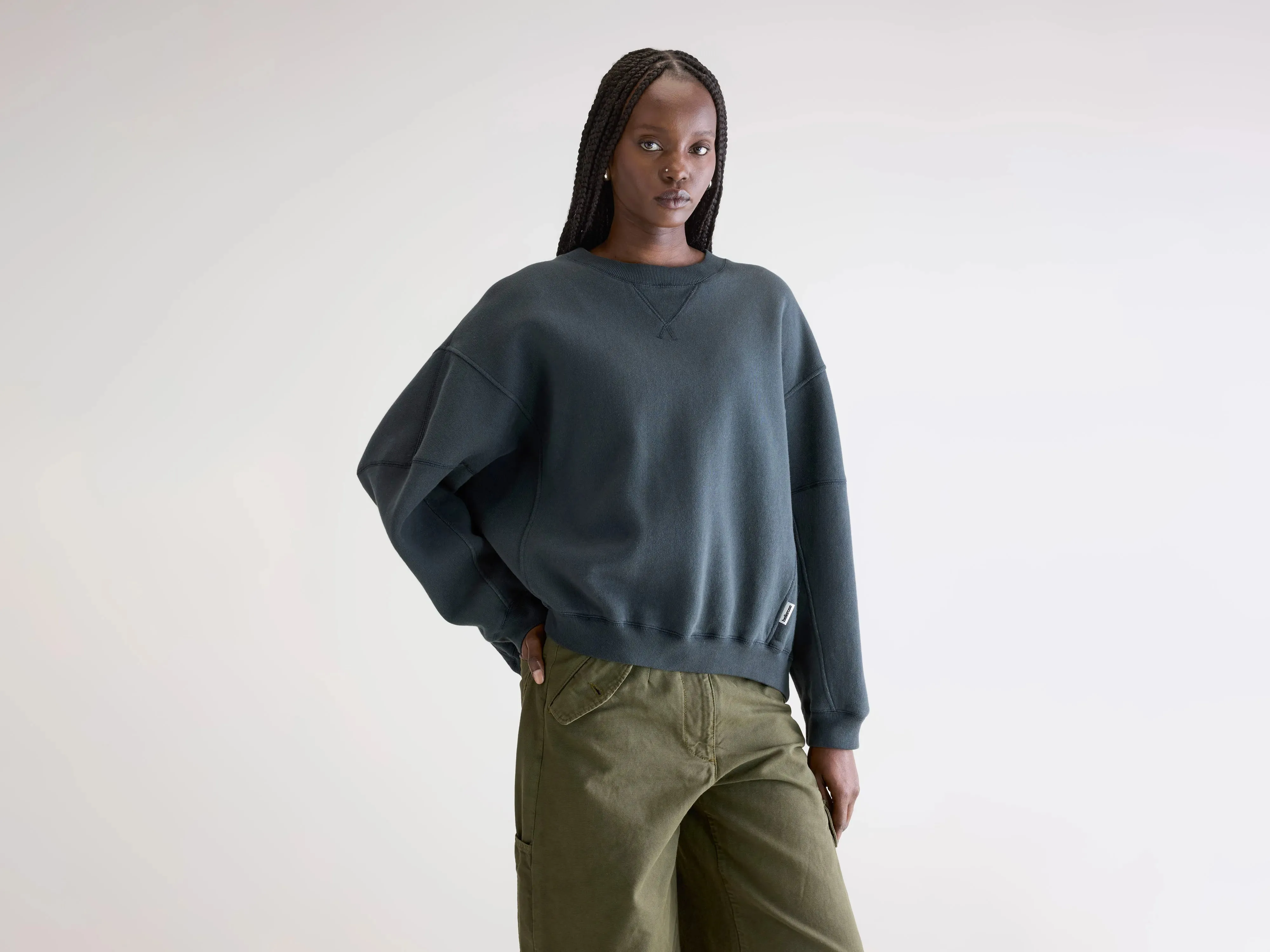 Flips crewneck sweatshirt (252 / W / PIRATE) Comfy Design