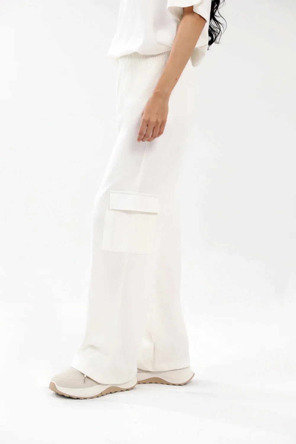 WIDE LEG CARGO TROUSERS Tagless Labeling