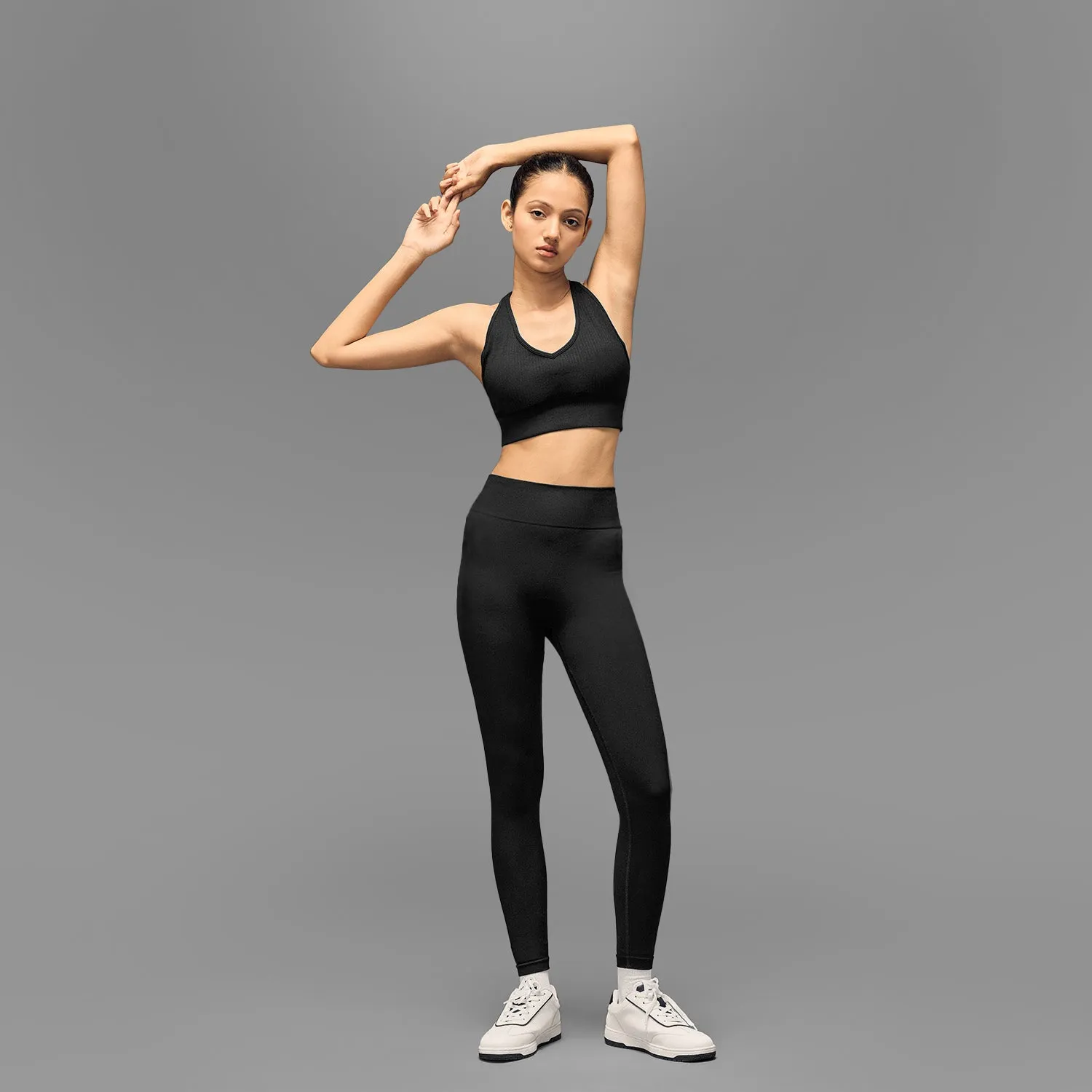 Minimalist Style Loose Fit Limitless snatched ribbed waistband & Ruched back legging - BLACK