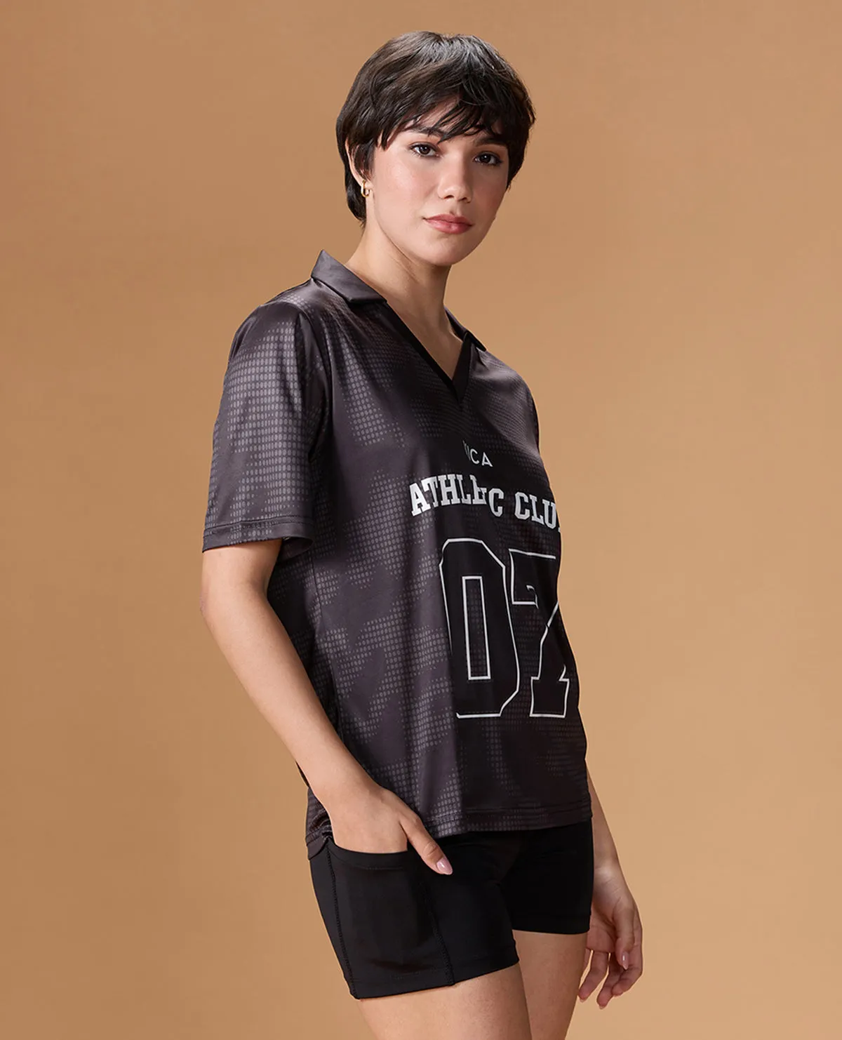 Quick-Dry Jersey For Sports & Gym Black Retro Style Pocket Reinforcement