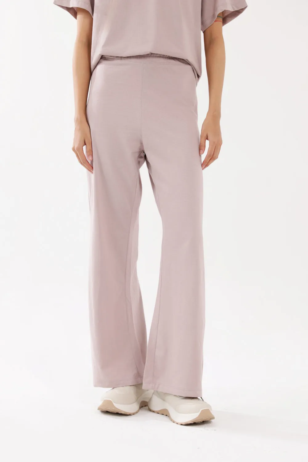 Flattering Cut Wrinkle resistant fabric WIDE LEG TROUSERS