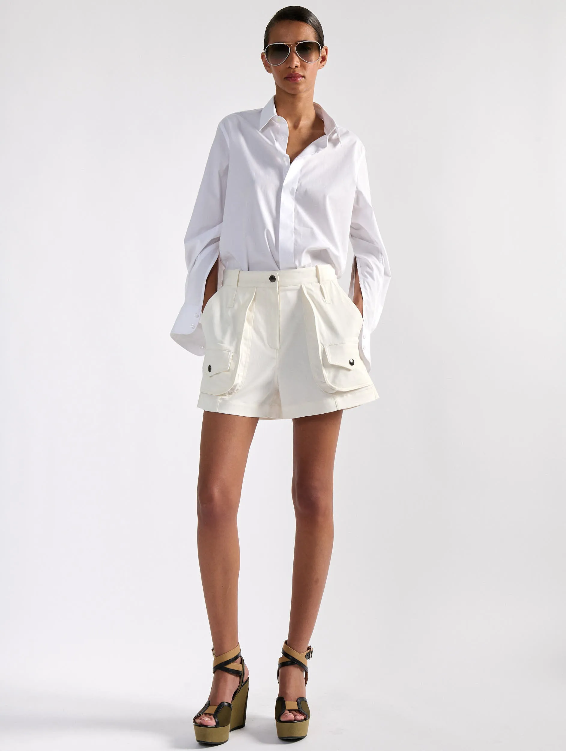 Denim finish White stretch gabardine cargo shorts