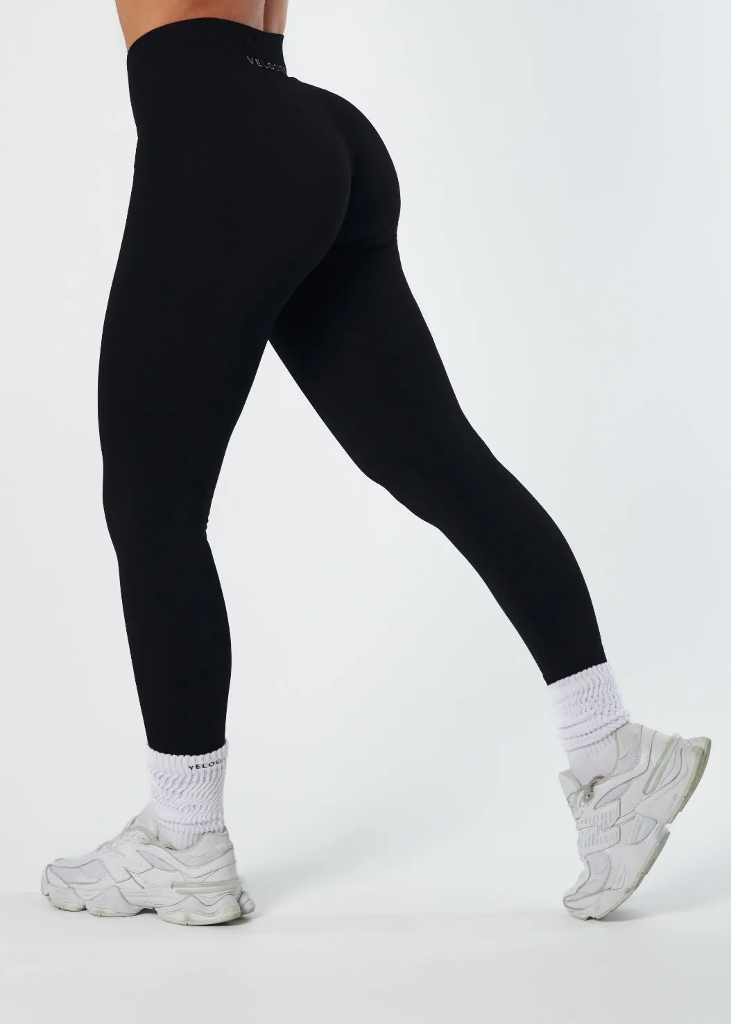 SHAPE SIGNATURE LEGGINGS - LIQUORICE Comfort Seeker Four Way Performance Comfort