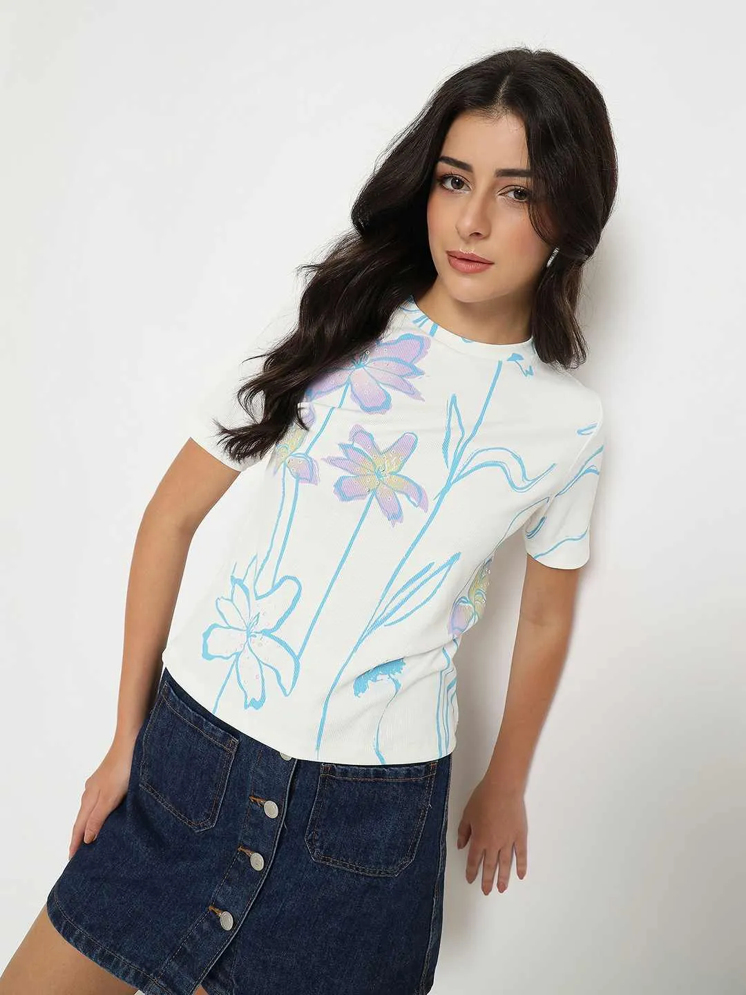 Adaptable Silk combination Madame Floral Print Sequin Detailed White T-Shirt