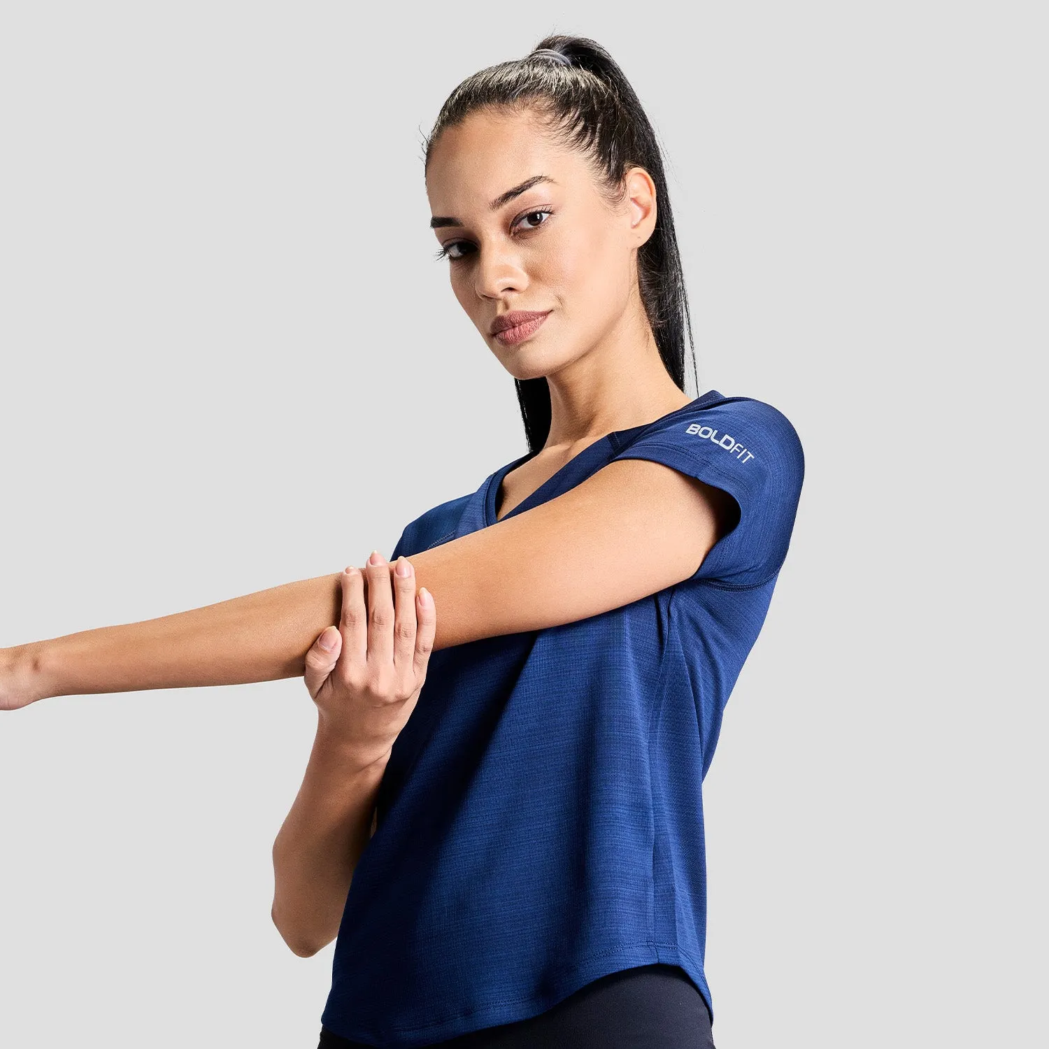 MoistureWickingMaterial AirflowOptimized High Power Womens Tee - Navy