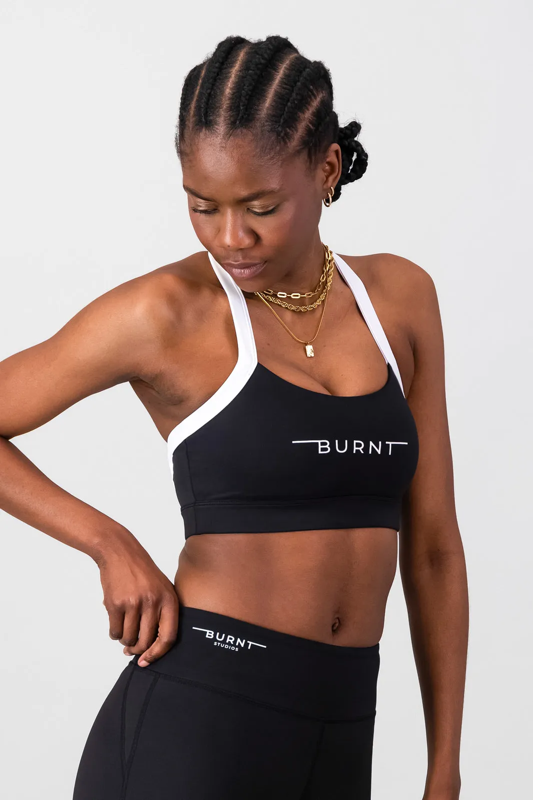 Milan Sports Bra - Black & White Functional seams