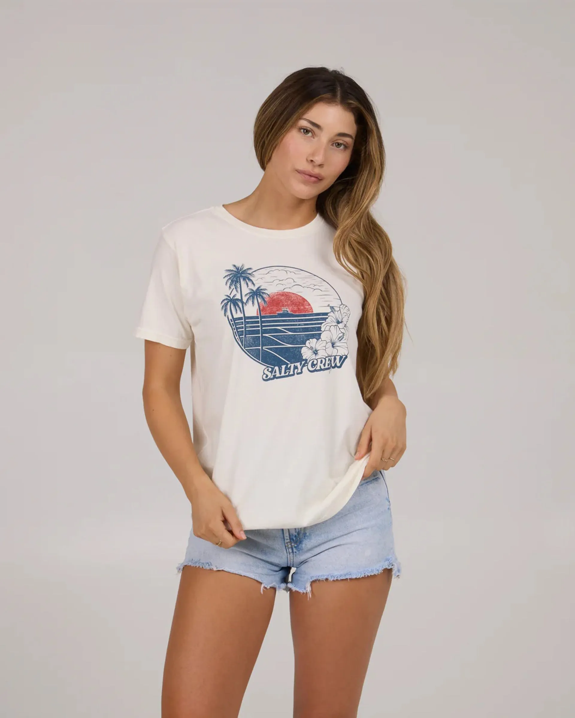 Beach Scene Boyfriend Tee - Off White Lightweight Layer All-Day Comfort Wear