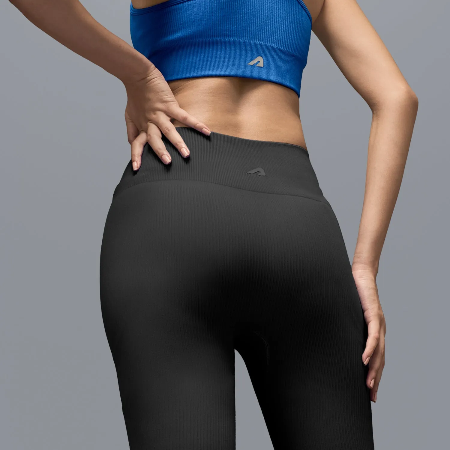 Soft and Smooth Limitless snatched mid waisted ribbed leggings - BLACK