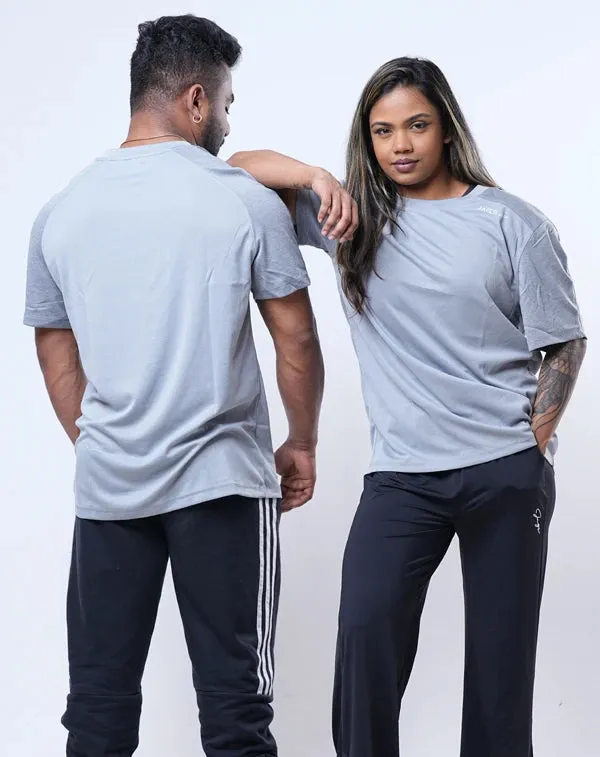 Signature Performance T-Shirt - Unisex Soft Cotton Feel Elegant Detail