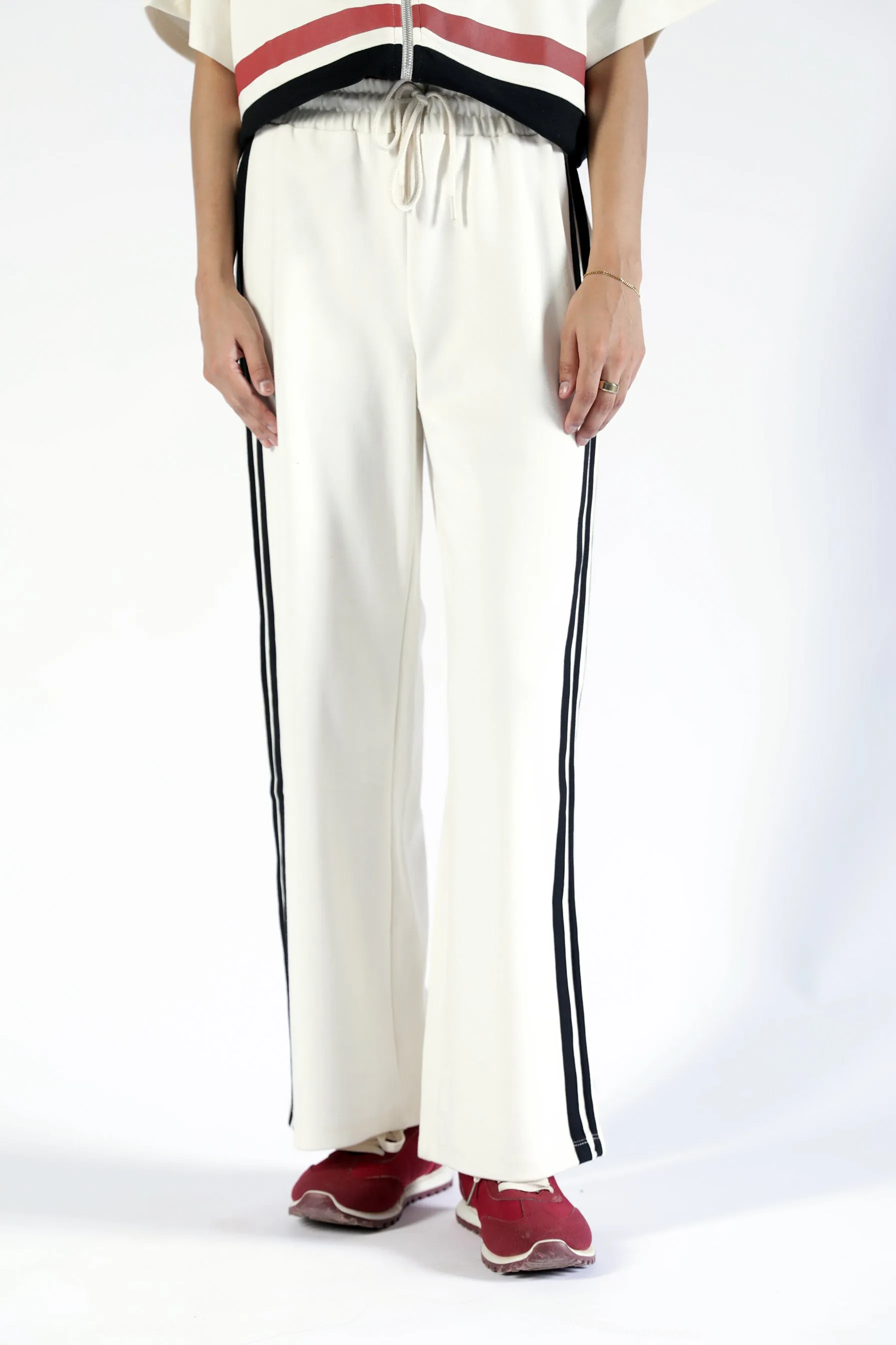 WIDE LEG TROUSER WITH STRIPED DETAILS Simple Fit Reinforced Stress Points