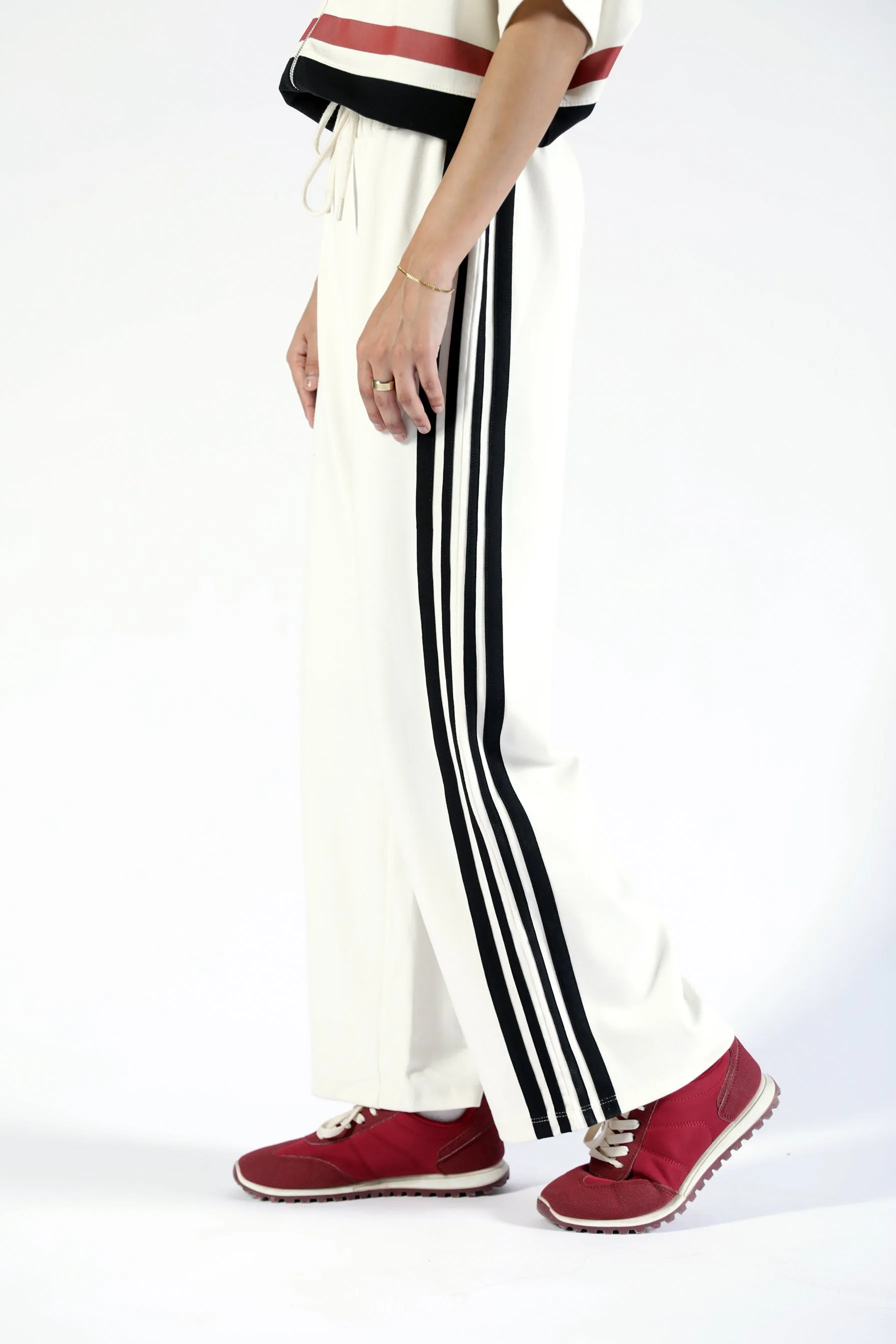Comfortable Waistband WIDE LEG TROUSER WITH STRIPED DETAILS