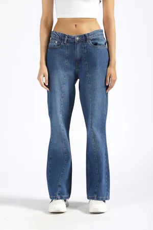 Cozy and Relaxed High-rise waist PANELLED FLARED FIT DENIM