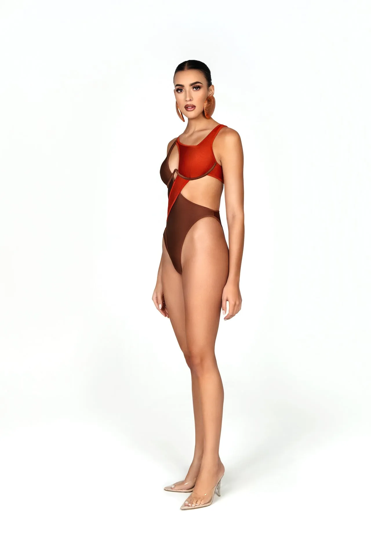 AMBER ONEPIECE Fashion Design Pure Core