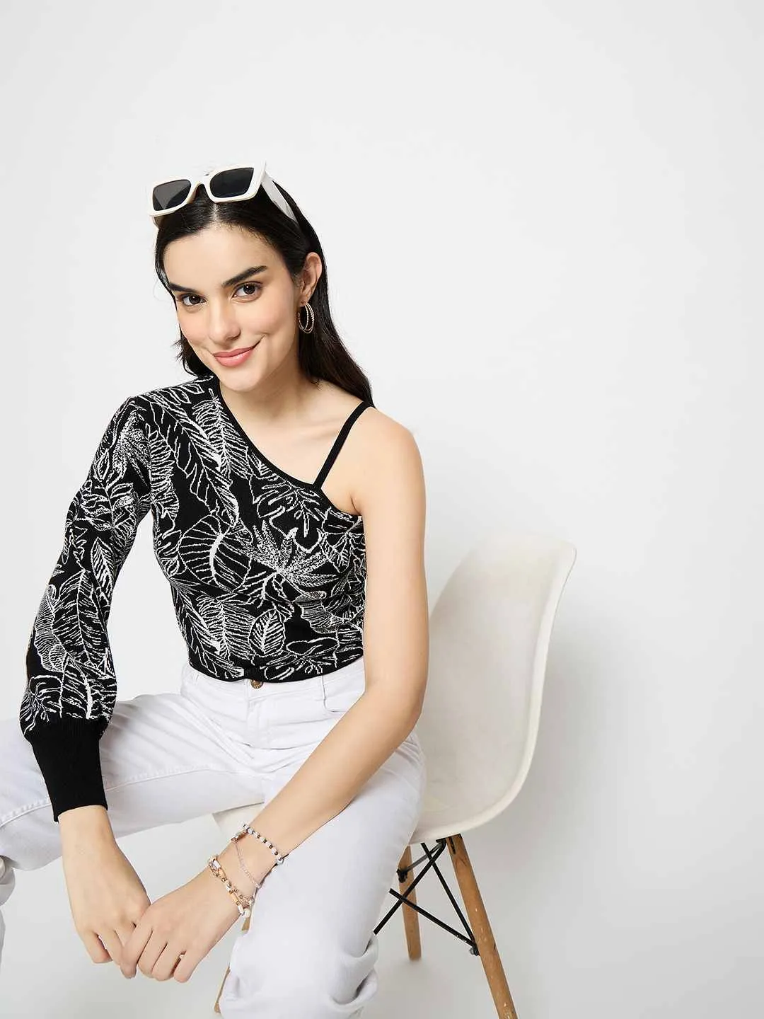 WeightlessLayeringPiece Madame Printed One Shoulder Black Knitted Top