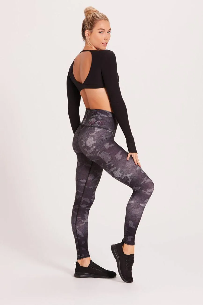 Soft Layers Ultra Light Plus Size Niyama Sol Midnight Camo Barefoot Legging - Black