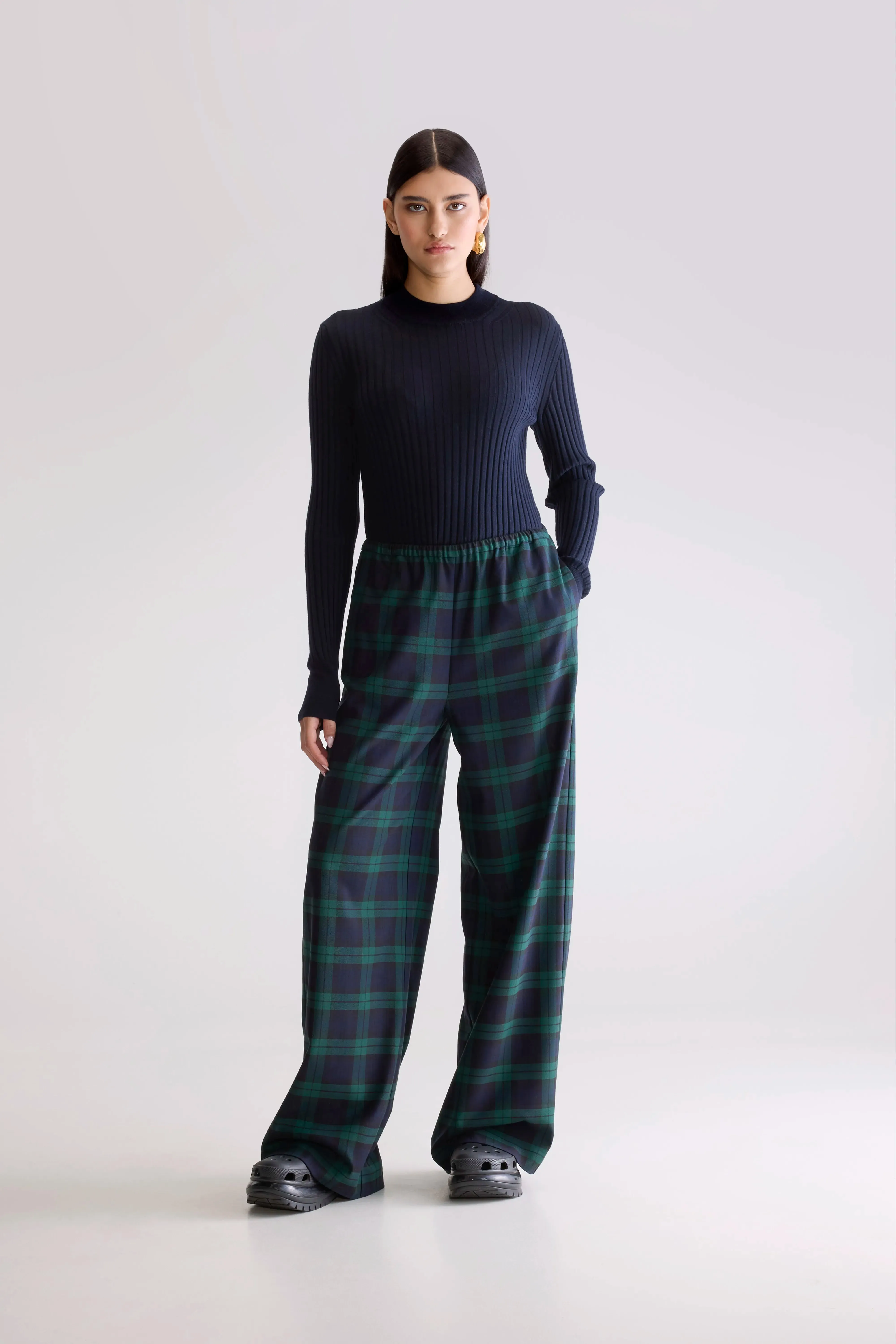 Sleepy relaxed trousers (252 / W / CHECK A) Minimal Look Rubberized grip