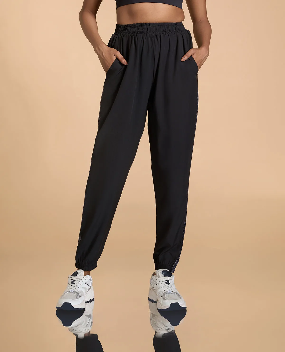 Fade Resistant Printed Lightweight Tracks Black