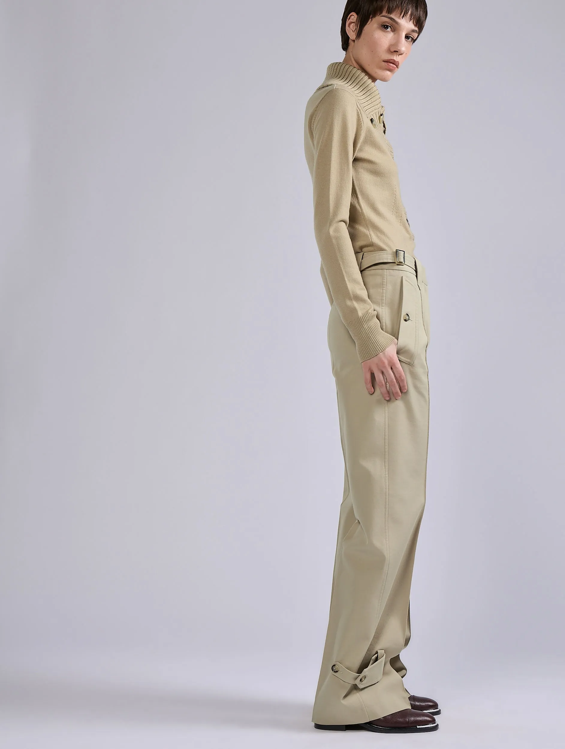 Functional Look ReflectiveAccentDetails Sand wool-cotton gabardine trousers