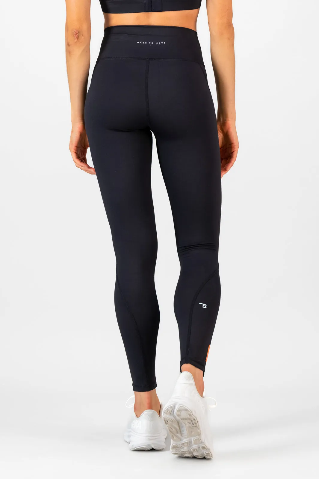 Essential Contour Legging Travel Friendly Modern Stretch
