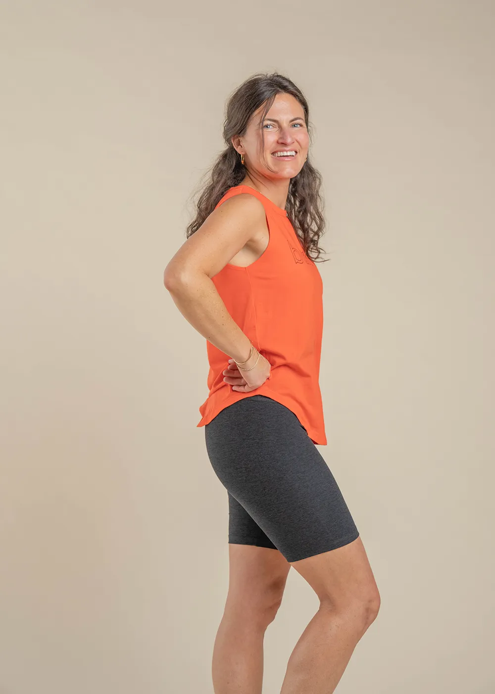 Lightweight Feel Scoop Tank - Red Poppy