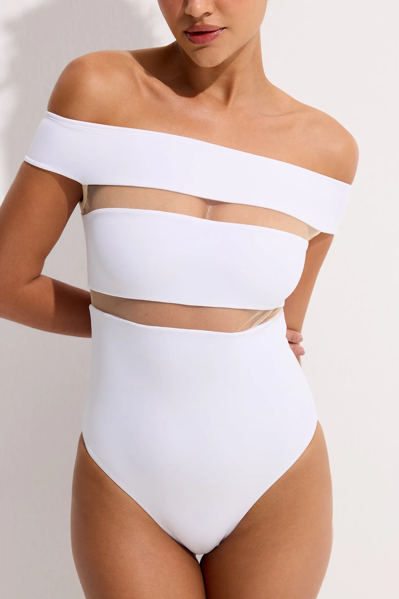 ARIA Poolside Apparel Dynamic look