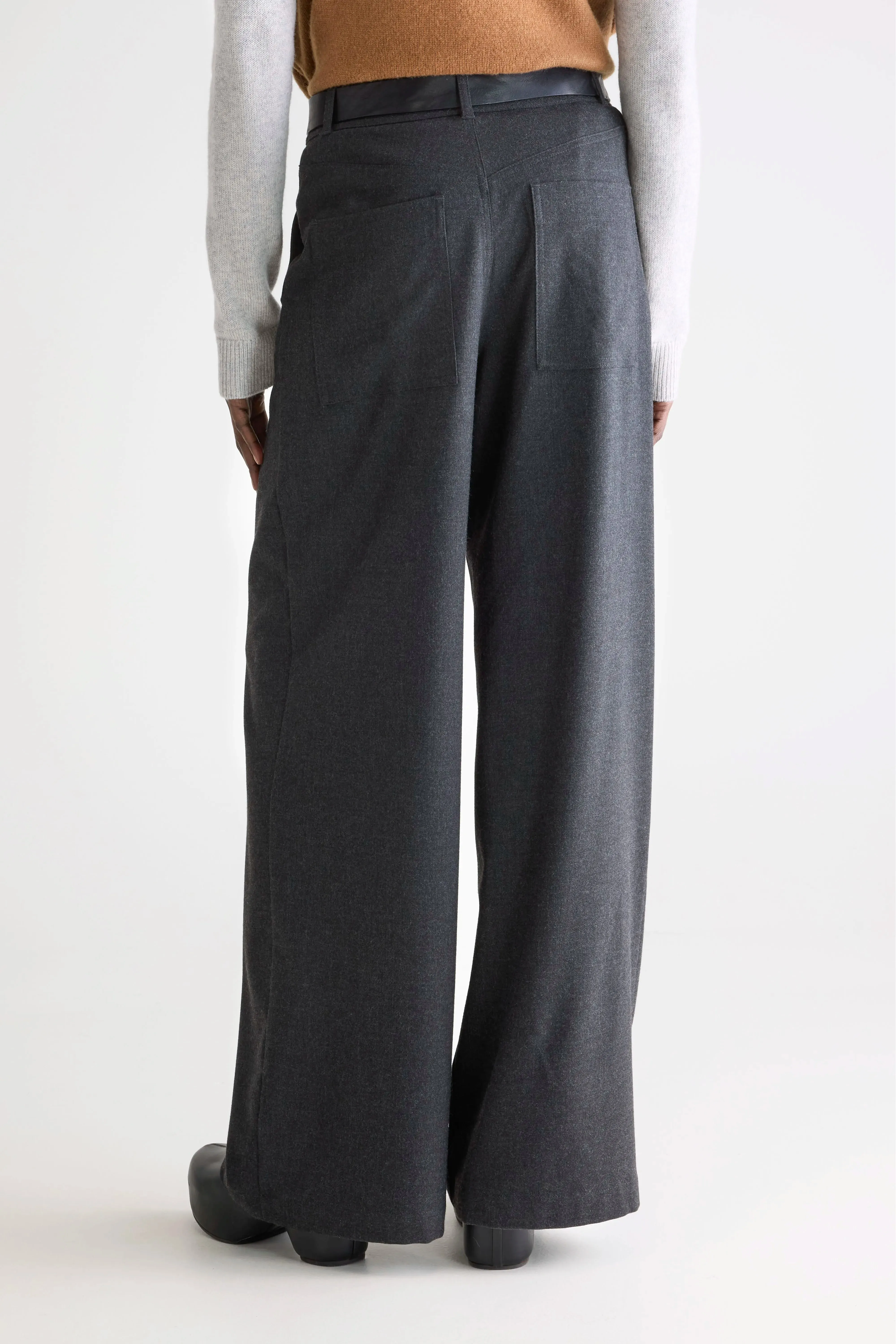 Sixtine tailored trousers (252 / W / ANTHRACITE) Temperature Regulating Fabric