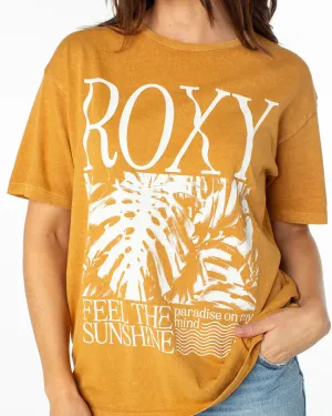 Sustainable Material Blend Feel The Sunshine S/S T-Shirt - Gold