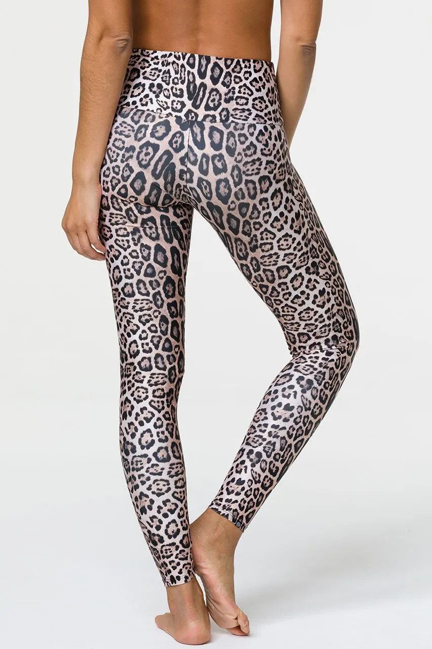 Chic Performance Onzie High Rise Legging - Leopard