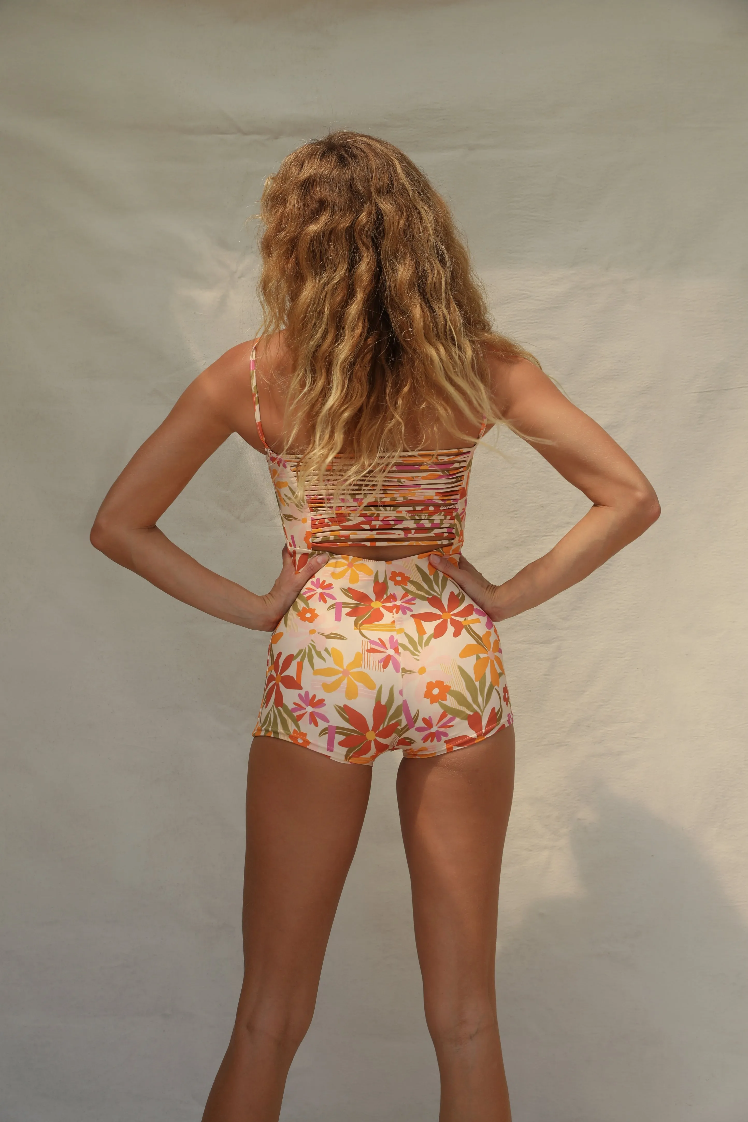 Coastal Style Sporty-Chic Bobby Surf Suit - Ikebana
