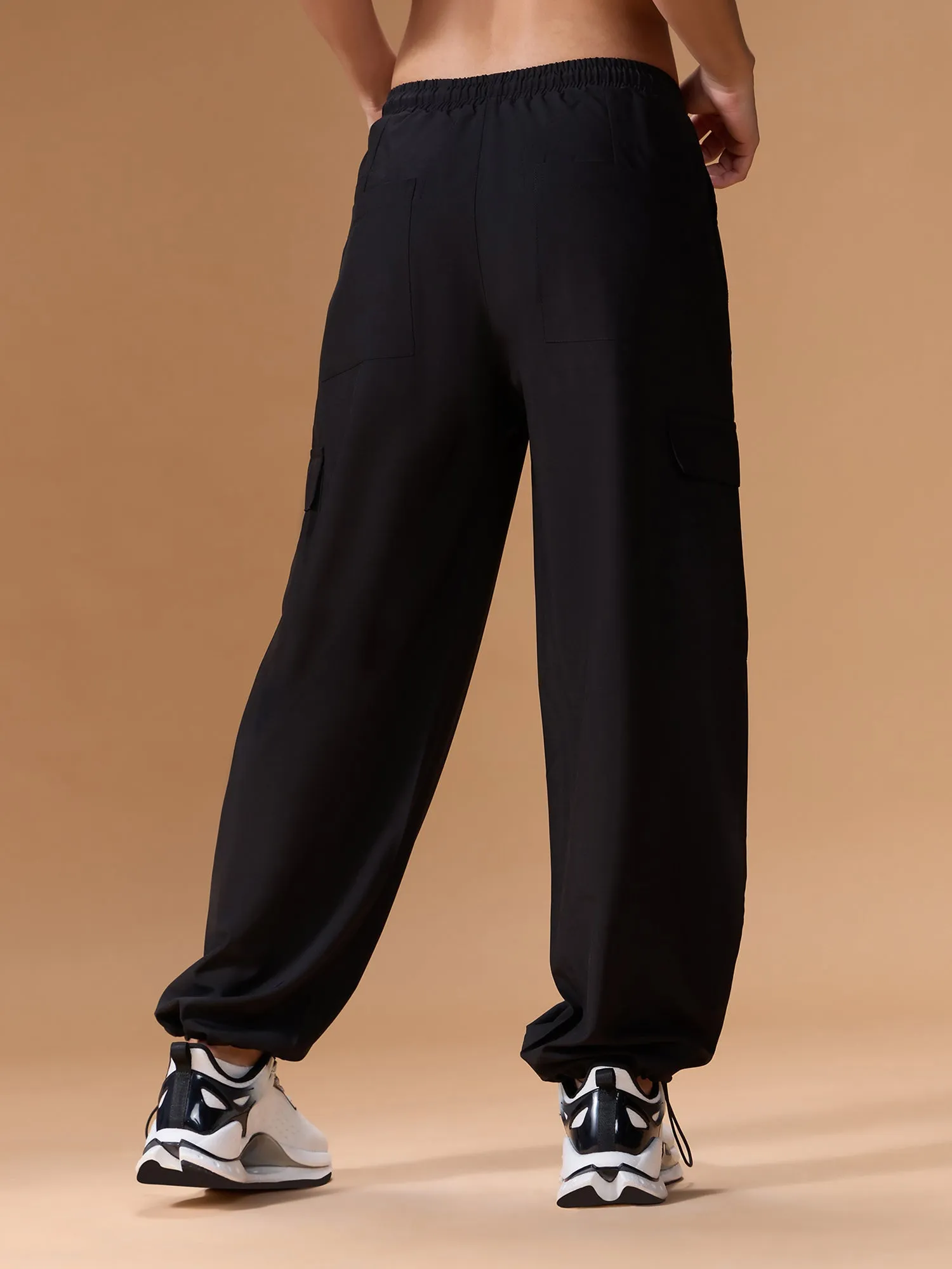 OdorResistant High Waist Cargo Pants In Max Dry Fabric Black